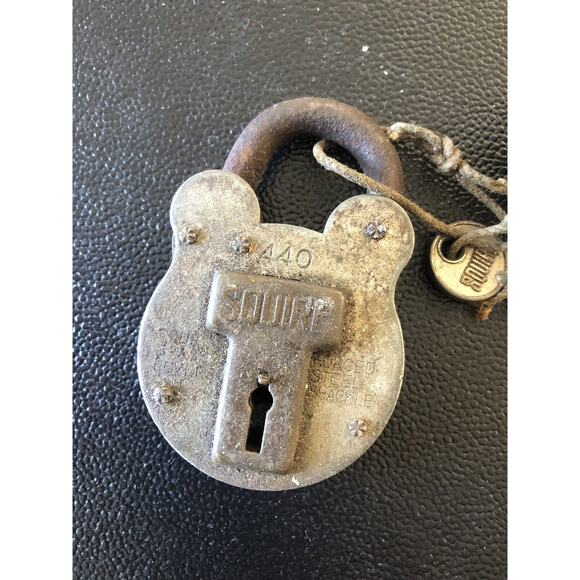 Vintage Squire Old English Genuine Solid Lock With Key Made In England - Picture 2 of 7